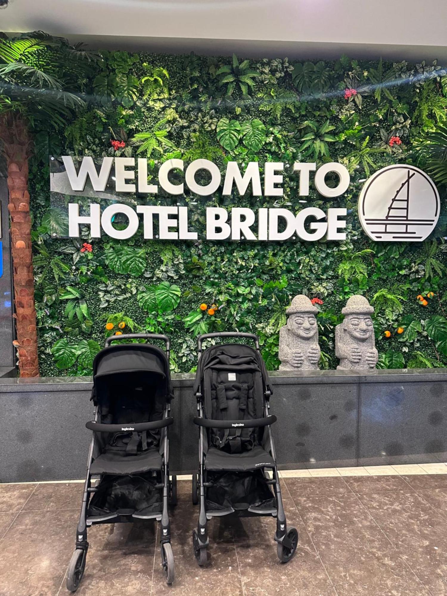Hotel Bridge Согвіпо Екстер'єр фото